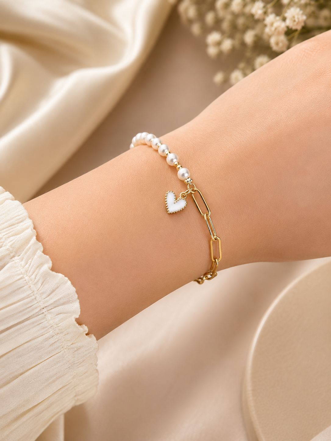 Pearl Chain Wrist Bracelet for Women